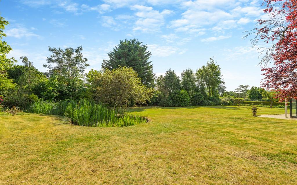 Extensive Gardens