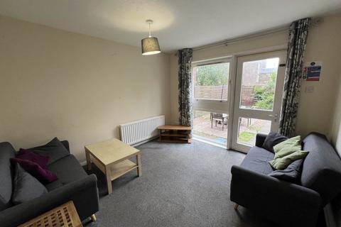 4 bedroom house to rent, 30 Peddie Street, ,
