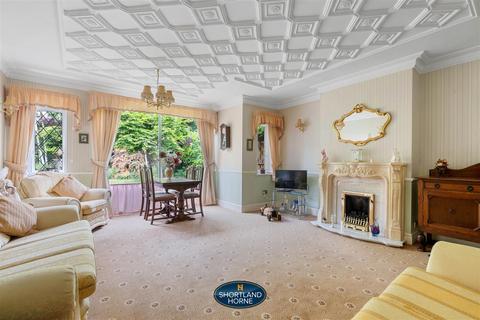 2 bedroom semi-detached bungalow for sale, Howes Lane, Coventry CV3