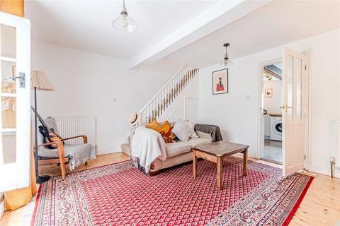 18 Carrbottom Road, Greengates, Bradford, BD10 0BB