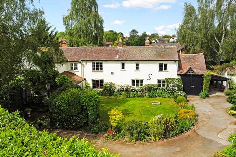 4 bedroom detached house for sale, Upton Road, Defford, Worcester, Worcestershire, WR8