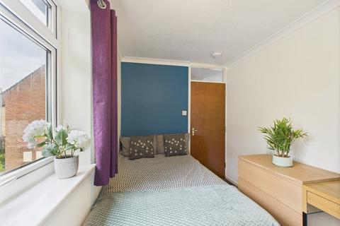 1 bedroom in a house share to rent, Braithwait Close
