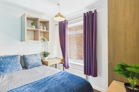 1 bedroom in a house share to rent, Braithwait Close