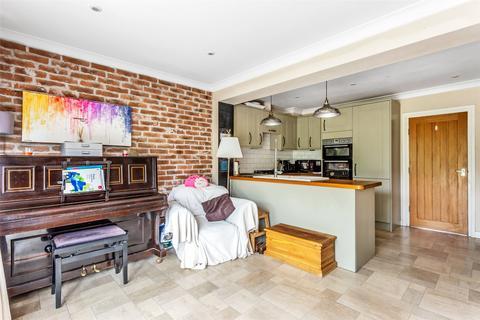 3 bedroom terraced house for sale, Lingfield Road, Edenbridge, Kent, TN8