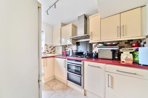 3 bedroom terraced house for sale, Greenwood Road, Mitcham CR4