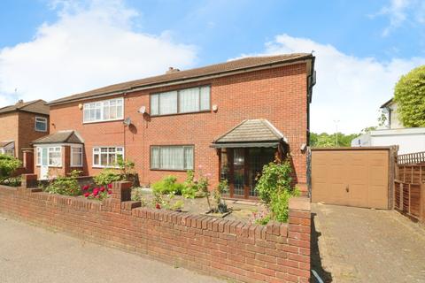 3 bedroom semi-detached house for sale, Valley Side, London E4