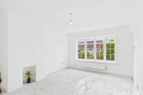 2 bedroom bungalow for sale, Faverdale Avenue, North Yorkshire TS5