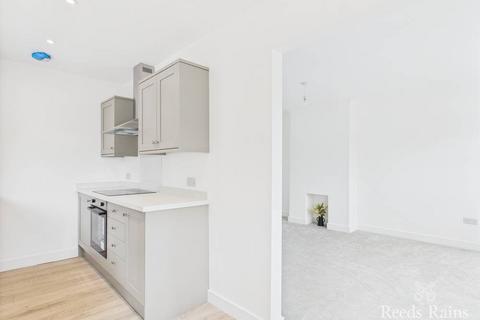 2 bedroom bungalow for sale, Faverdale Avenue, North Yorkshire TS5