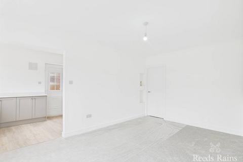 2 bedroom bungalow for sale, Faverdale Avenue, North Yorkshire TS5