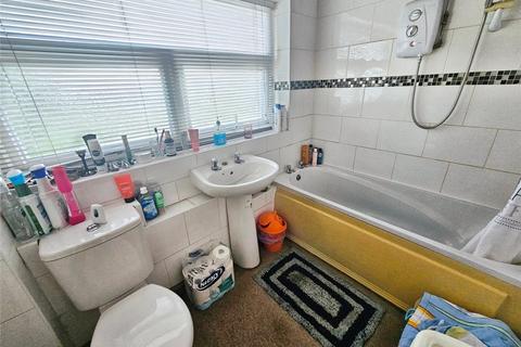 198 Roberts Road, Edlington, Doncaster, DN12 1JH