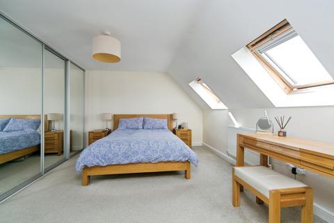 35 Llys Dyffryn, St Asaph, LL17 0SX