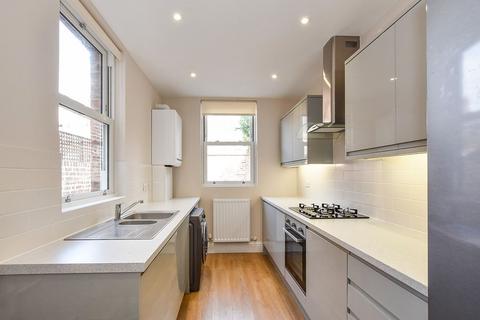4 bedroom terraced house to rent, Cromer Street, York YO30