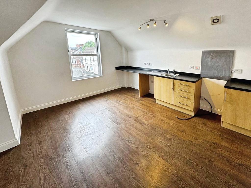 Kitchen/Lounge