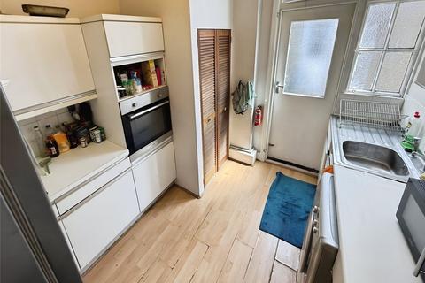 Property to rent, New Cross Road, London SE14