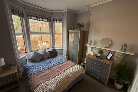 undefined, Nottingham NG7