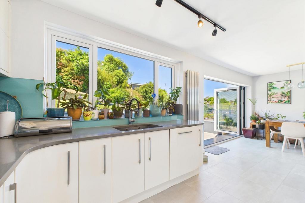 Contemporary kitchen