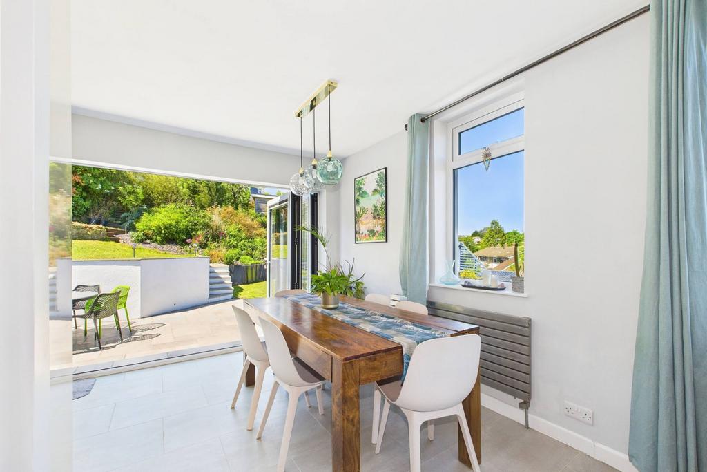 Dining area with garden access