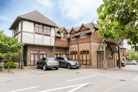 undefined, Ground Floor Flat With No Onward Chain In Hurst Green