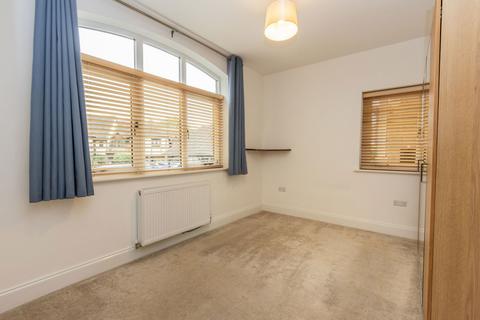 undefined, Ground Floor Flat With No Onward Chain In Hurst Green