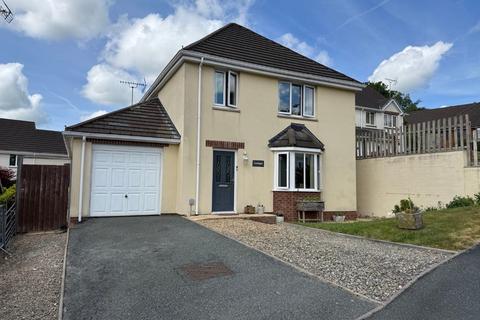3 bedroom detached house for sale, Bryn Deri Close, Adpar, Newcastle Emlyn, SA38