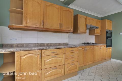 2 bedroom semi-detached house for sale, Ernest Street, Crewe