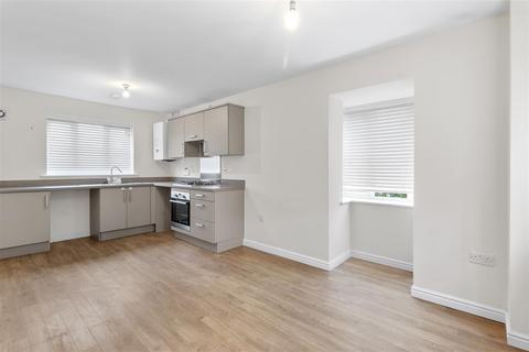 3 bedroom end of terrace house for sale, Riggers Way, Hailsham