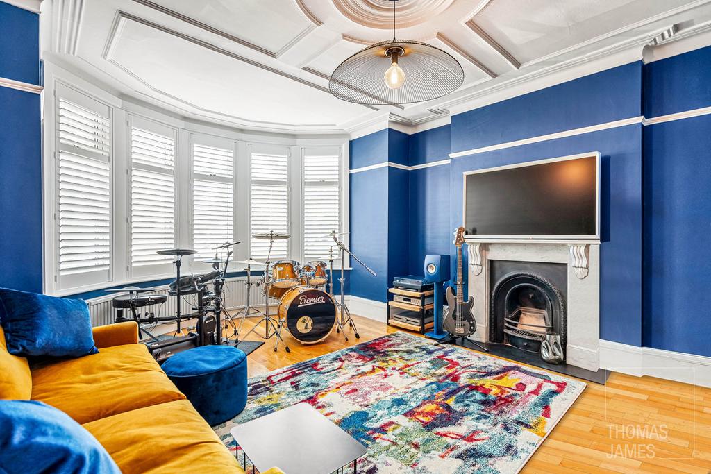 Games room, fireplace
