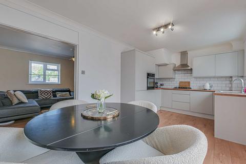 39 Allerton Close, Rochford, SS4 3AR