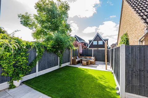 39 Allerton Close, Rochford, SS4 3AR