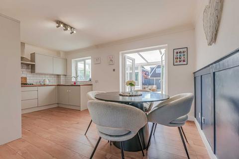 39 Allerton Close, Rochford, SS4 3AR