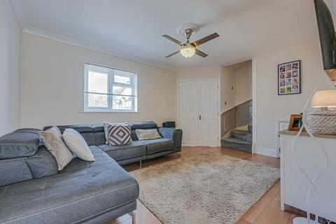 39 Allerton Close, Rochford, SS4 3AR