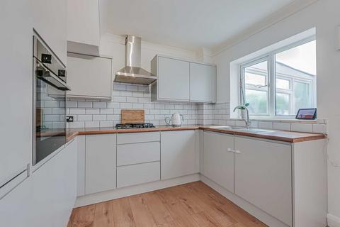39 Allerton Close, Rochford, SS4 3AR