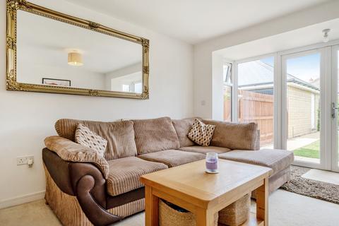31 Empire Drive, Carterton, OX18 1BZ