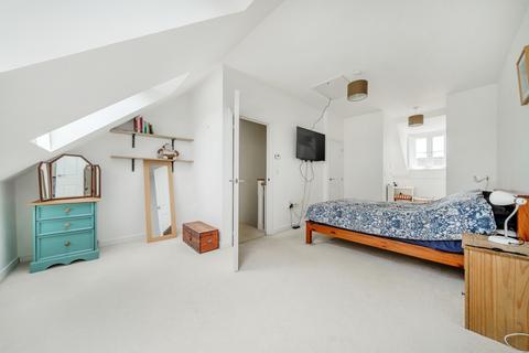31 Empire Drive, Carterton, OX18 1BZ