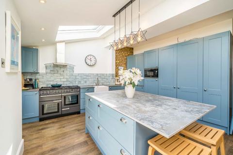 27 Ridgeway Road, Isleworth, TW7 5LB
