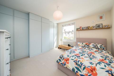 27 Ridgeway Road, Isleworth, TW7 5LB