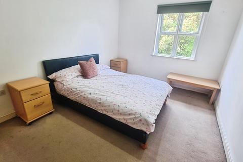 62 Hadfield Close, Rusholme, Manchester, M14 5LY