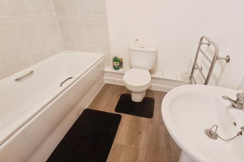 62 Hadfield Close, Rusholme, Manchester, M14 5LY