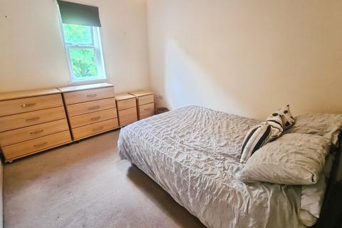 62 Hadfield Close, Rusholme, Manchester, M14 5LY