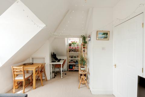 2 bedroom flat for sale, Bristol BS8