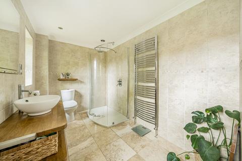 Heathlands Beacon View Road, Elstead, Godalming, GU8 6DT