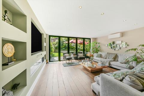 undefined, Court Close, St. Johns Wood Park, London NW8