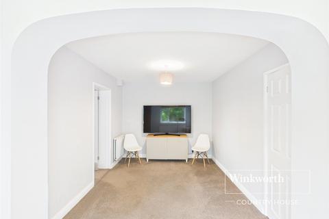 4 Sheep Walk, Emmer Green, Reading, RG4 8NE