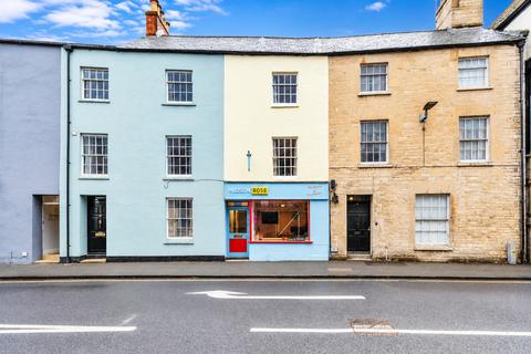 2 bedroom apartment to rent, Dyer Street, Cirencester, Gloucestershire, GL7