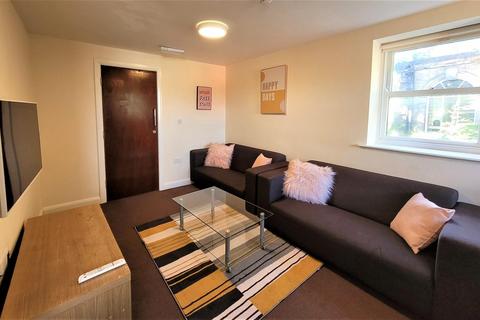 5 bedroom private hall to rent, North Road, Lancaster LA1
