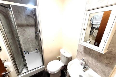 5 bedroom private hall to rent, North Road, Lancaster LA1