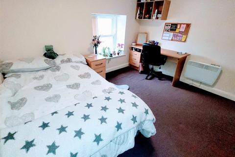 5 bedroom private hall to rent, North Road, Lancaster LA1