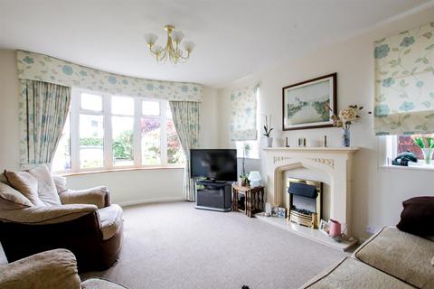 undefined, Seymour Grove, Timperley