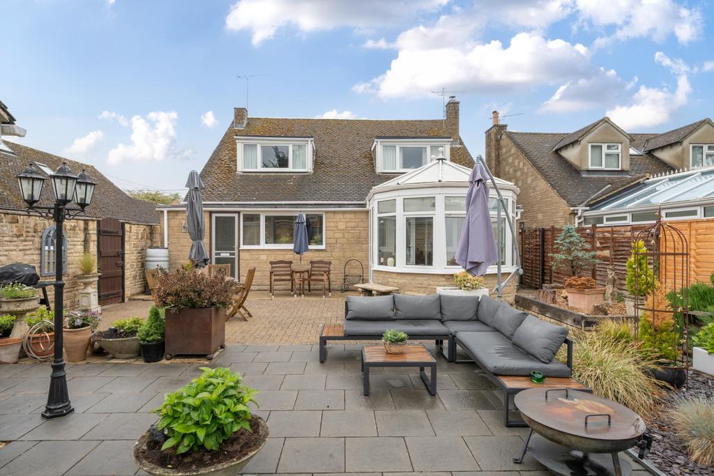 1301062-4-6835b600a1a88