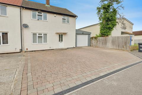 73 Bardfield, Basildon, SS16 4JW